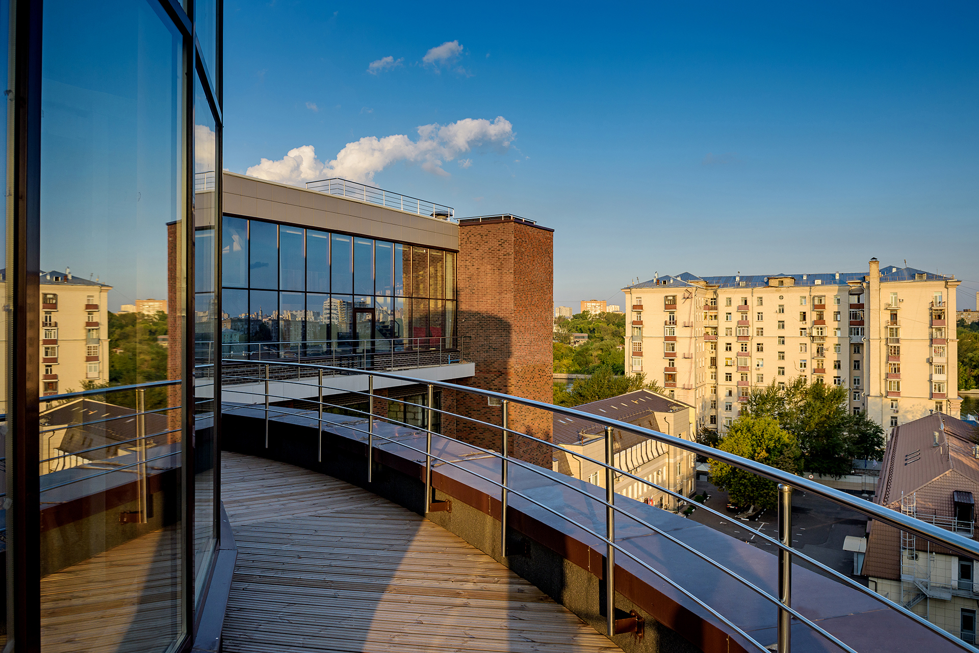ЖК «RIVERDALE APARTMENTS (Ривердейл Апартаментс)»